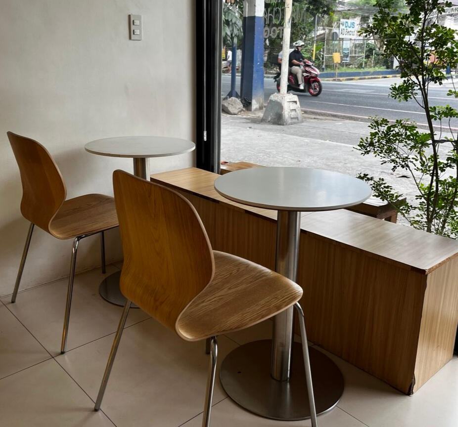 Front Dining (Table 1 and 2, 4 - 6 pax)